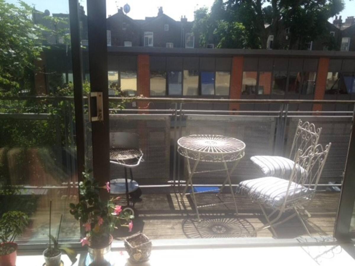 Spacious, Bright And Modern Flat In Holloway London Kültér fotó