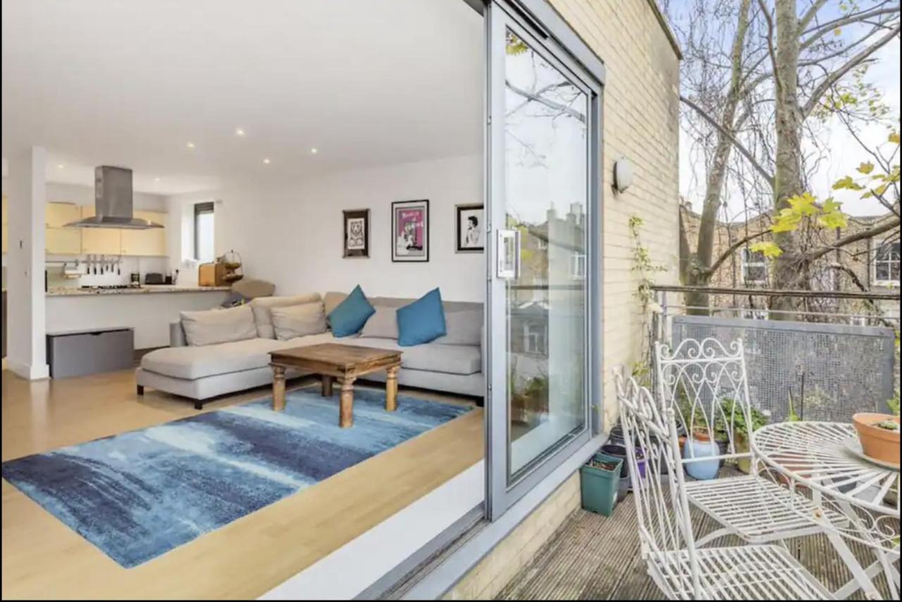 Spacious, Bright And Modern Flat In Holloway London Kültér fotó